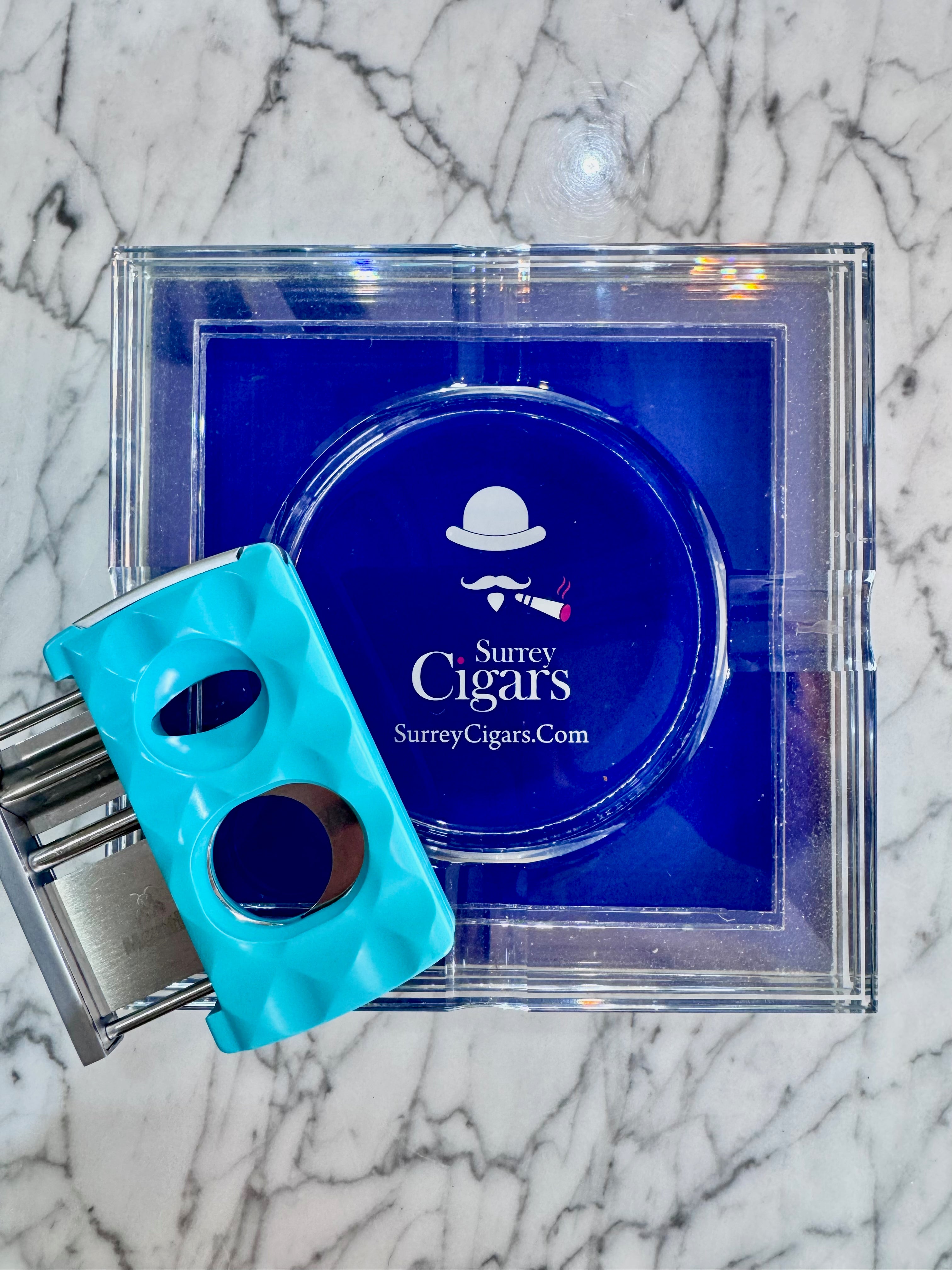 Mantis - Universal - 3 X Cigar Cutter - Straight Cut + V-Cut + Punch Cutter in Aqua