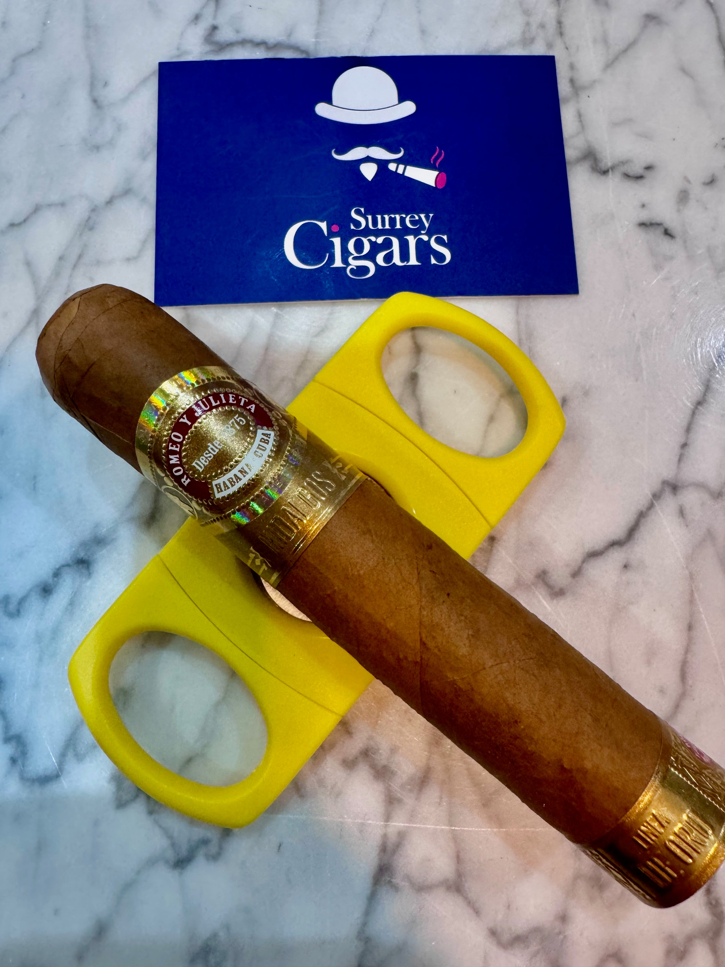 Mantis - CigarMaster - Cigar Cutter and stand - Yellow