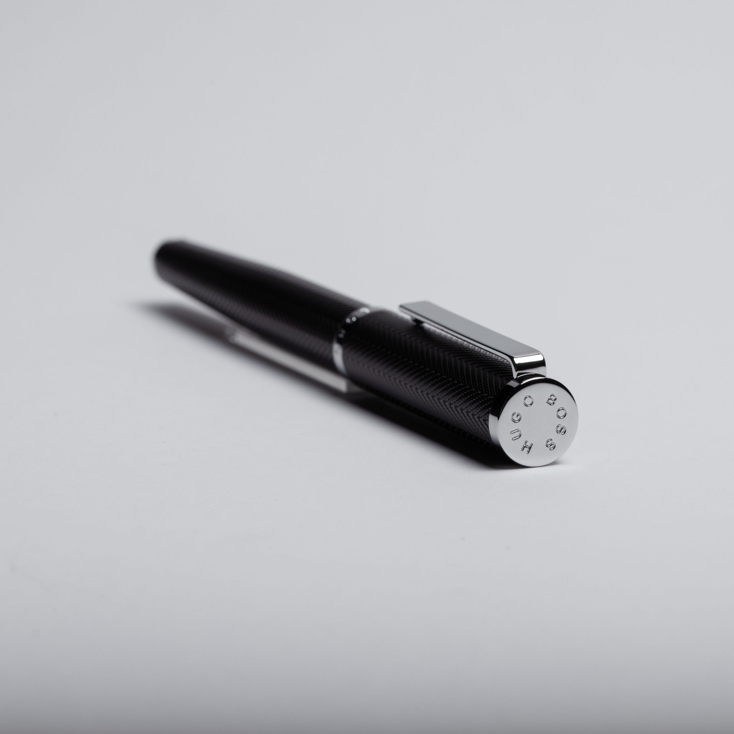 Hugo Boss Formation herringbone Fountain Pen Chrome