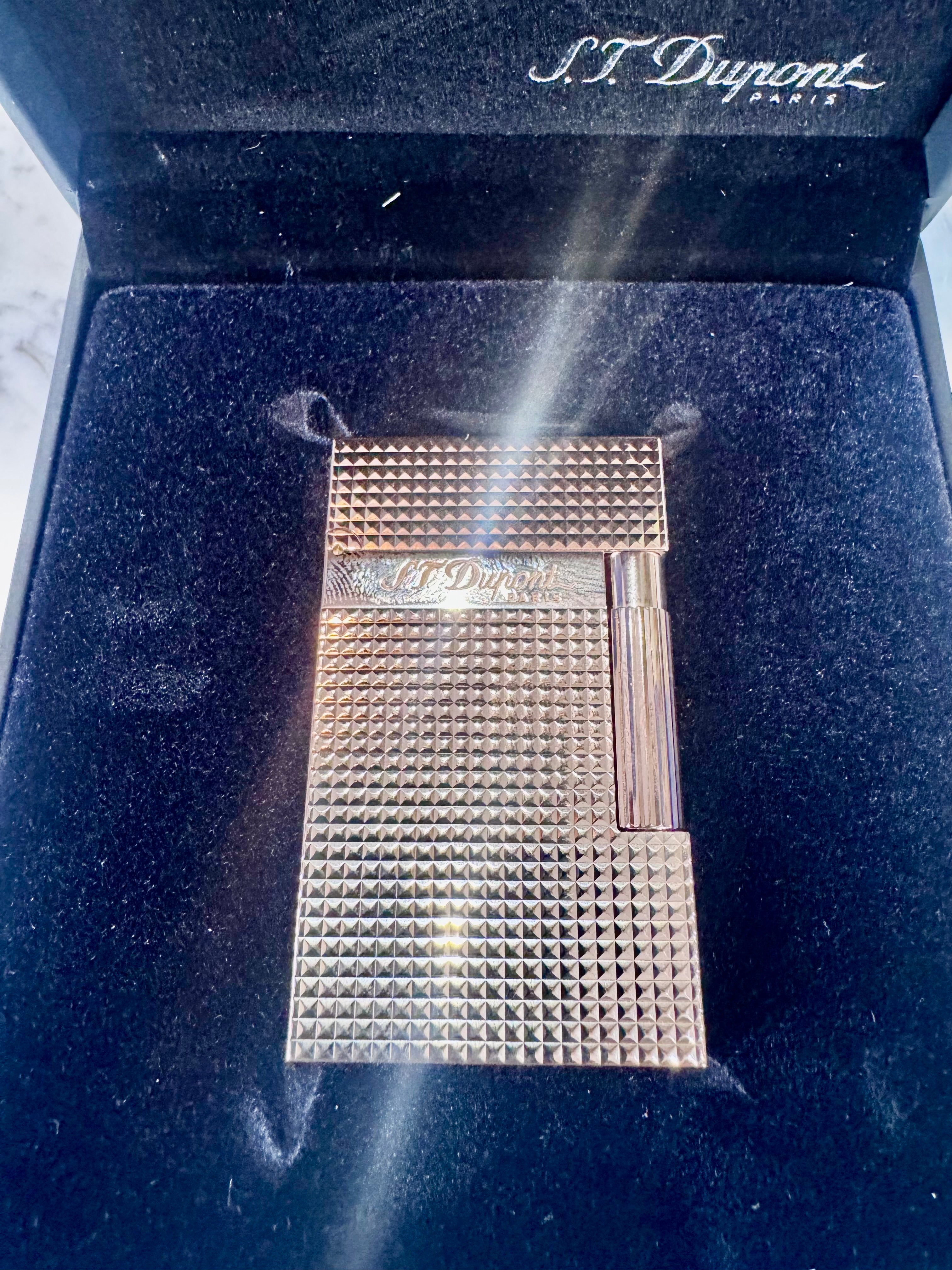 S.T. Dupont Ligne 2 Double Guilloche Lighter Pink 016424
