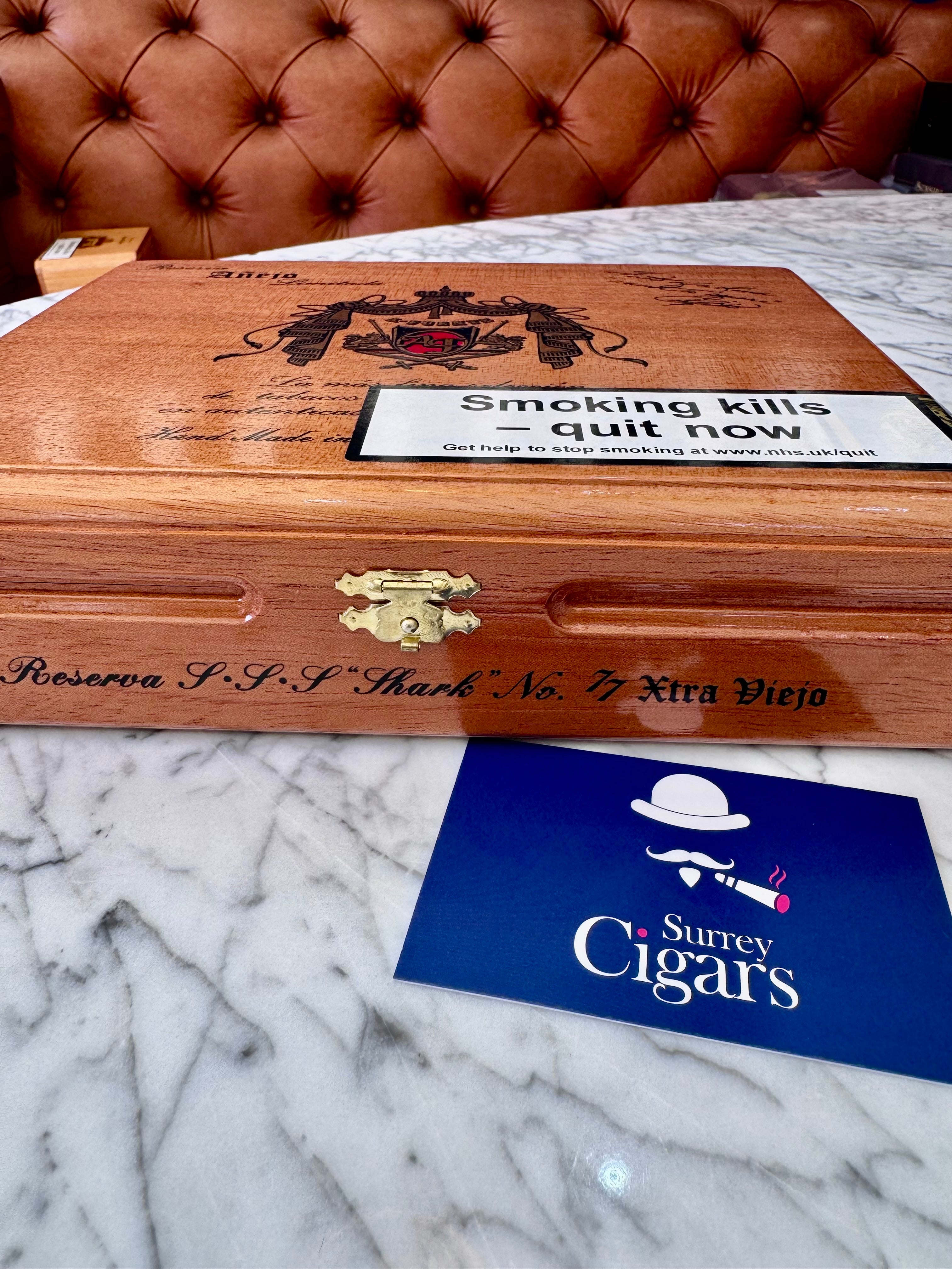 Arturo Fuente - Añejo Reserva Xtra Viejo Limitada No. 77 Shark Maduro