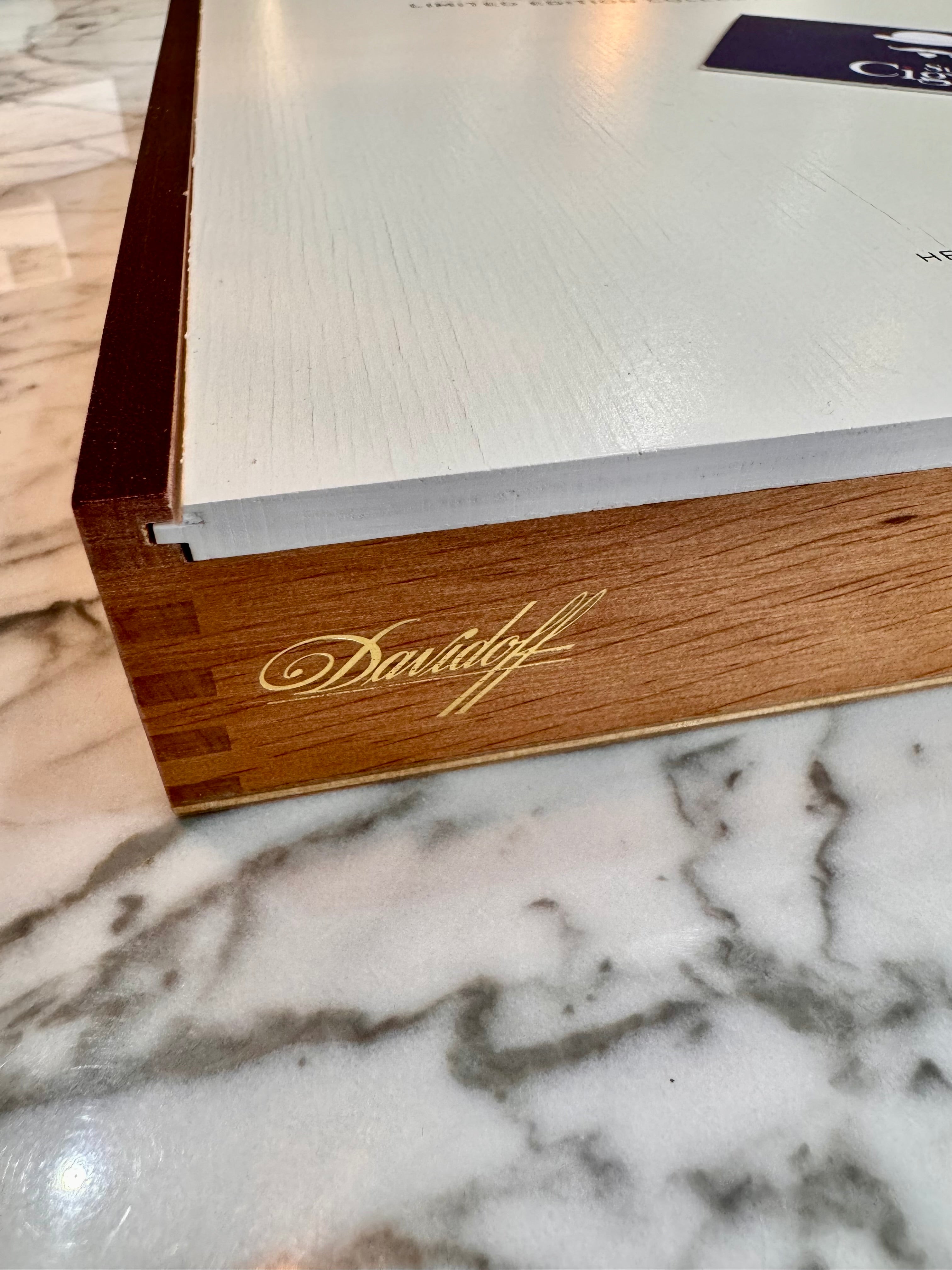 Davidoff Aniversario No. 1 2023 Limited Edition Collection No. 4,233 / 20,800