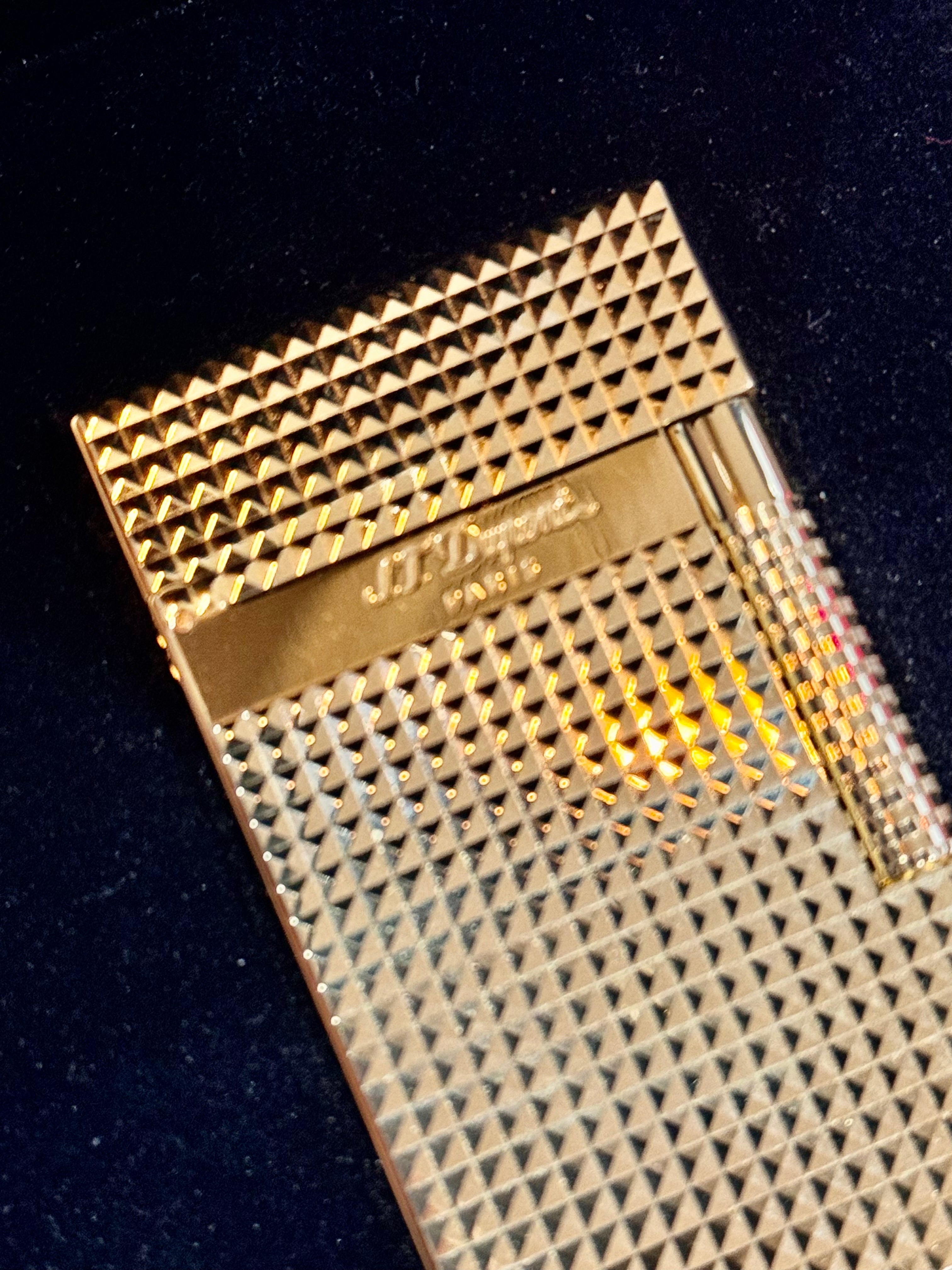 S.T. Dupont Le Grand Yellow Gold Diamond Head Lighter