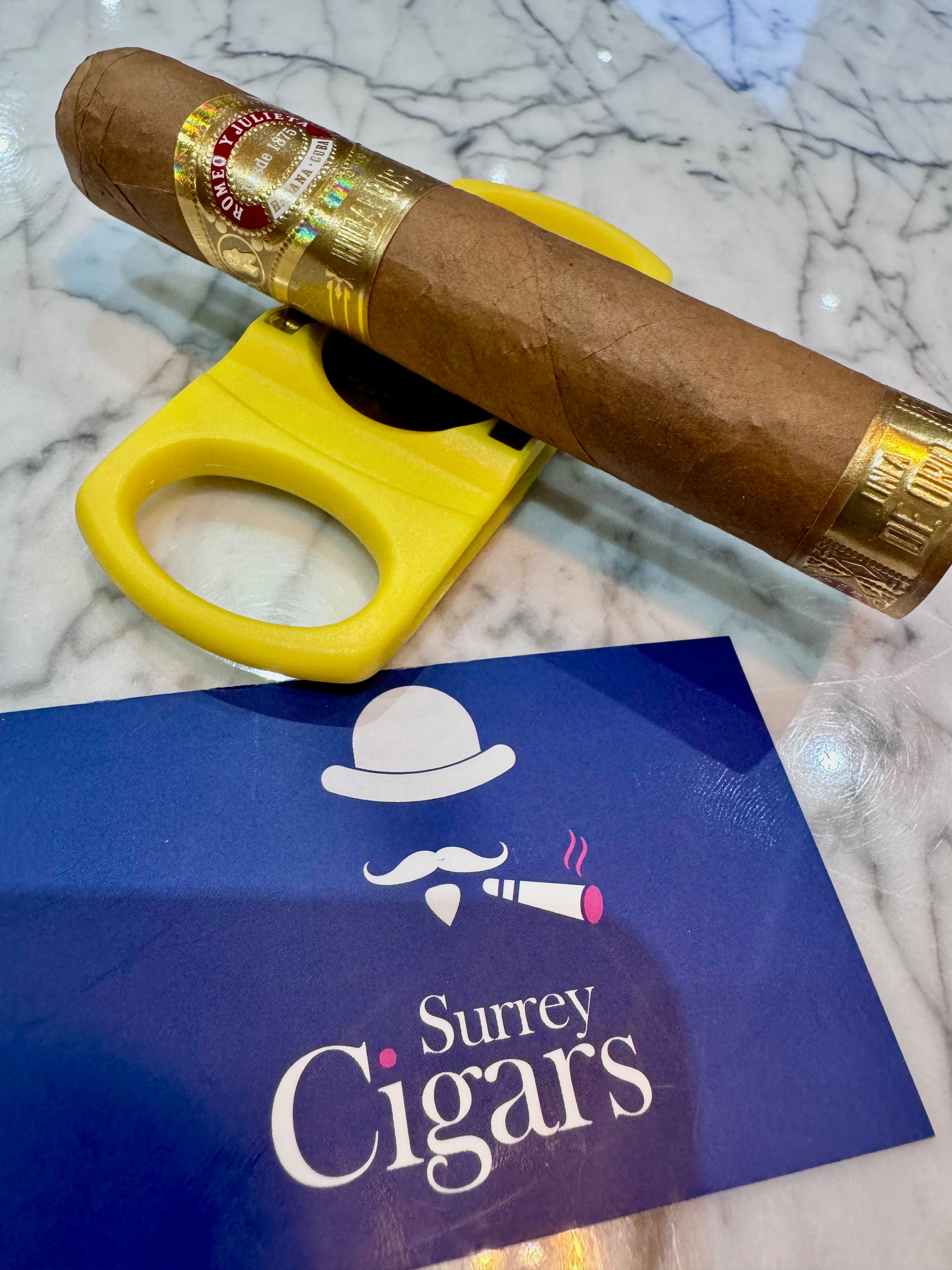 Mantis - CigarMaster - Cigar Cutter and stand - Yellow