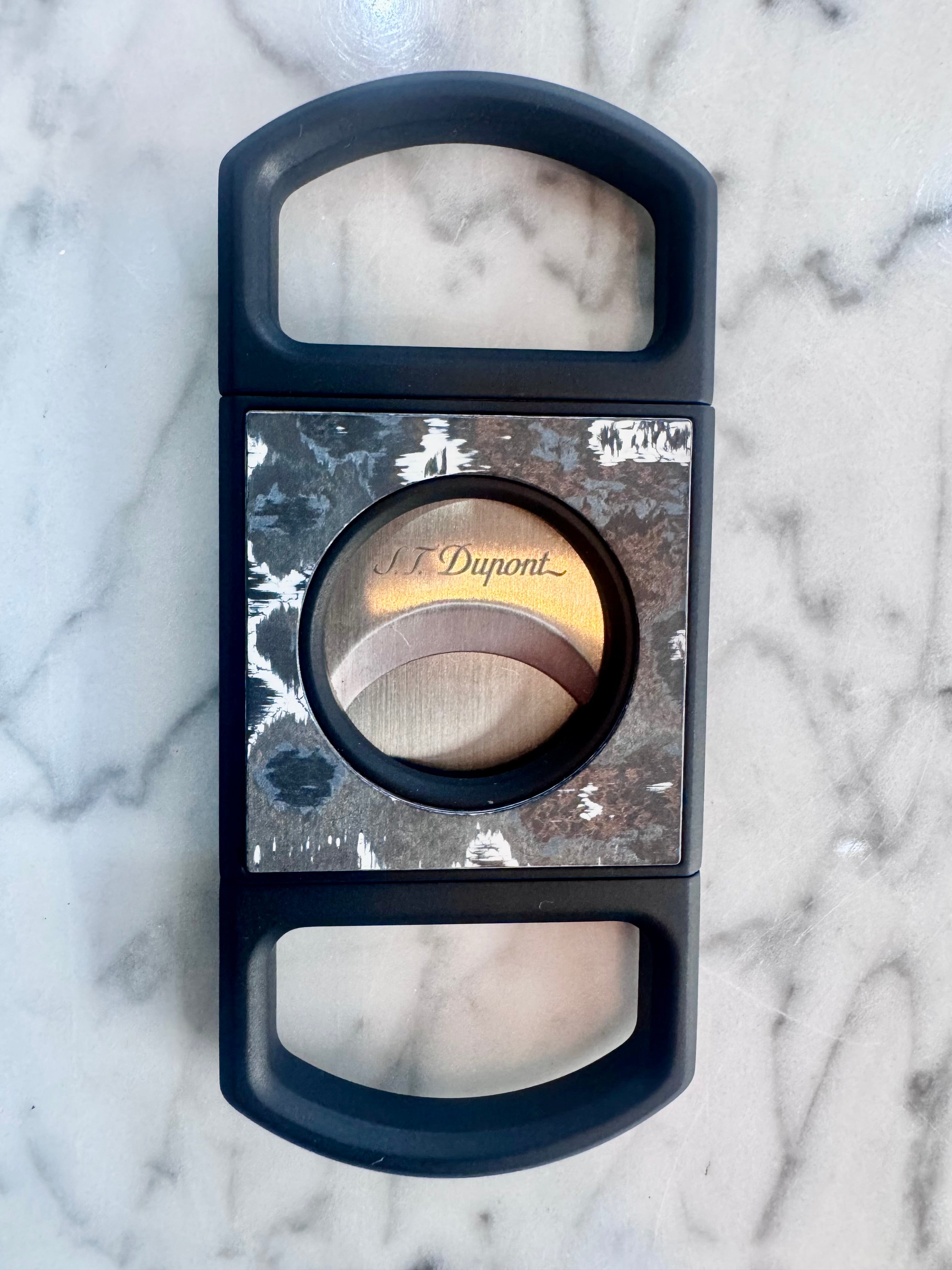 S.T. Dupont Carbon Cigar Cutter Dark Storm, 003397DS