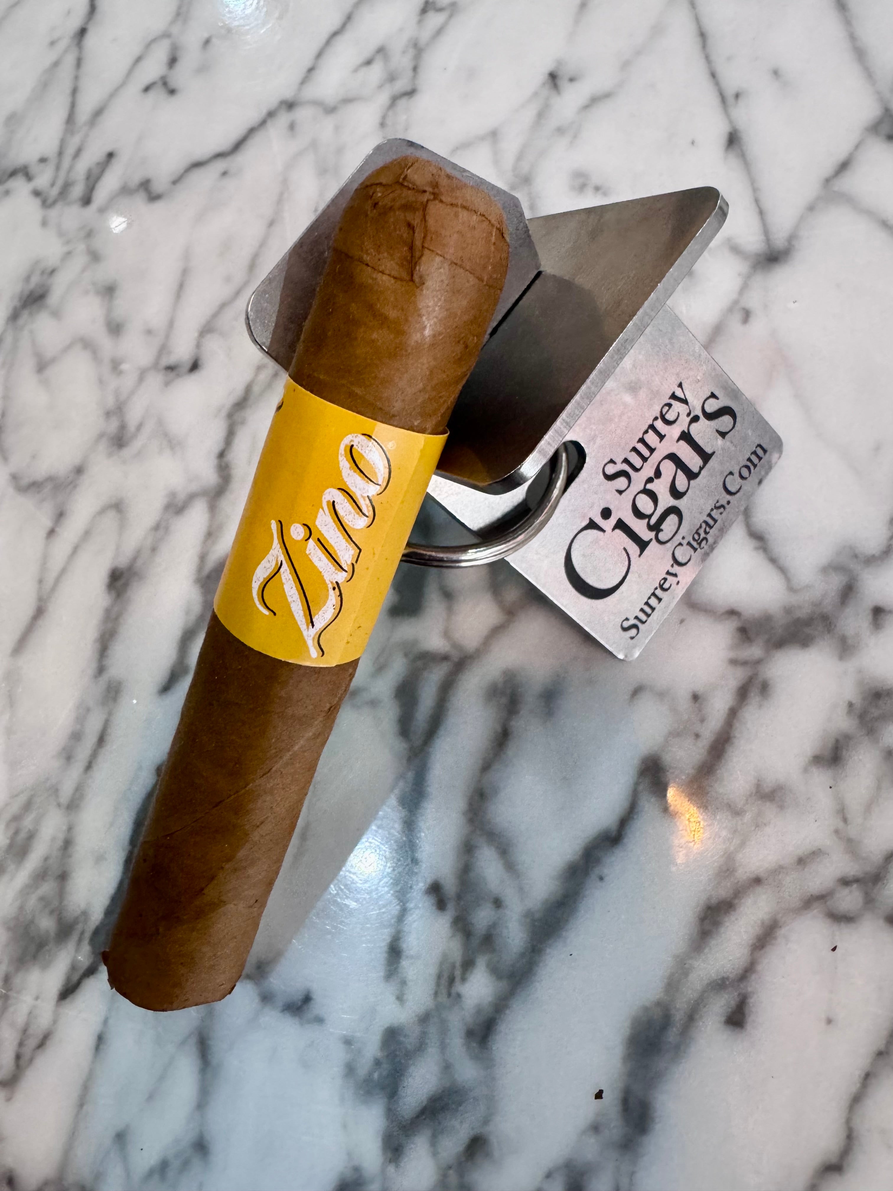 Zino Nicaragua Half Corona TIN of 5 Cigars   NEW IN STOCK