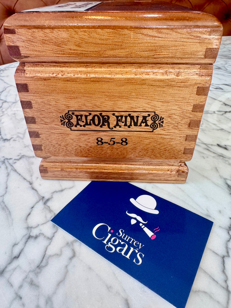 Arturo Fuente - Gran Reserva Flor Fina 8-5-8