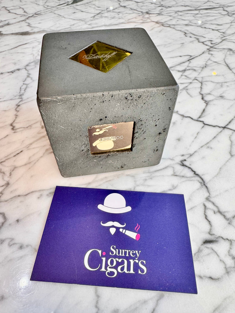WINSTON CHURCHILL LIMITED EDITION CIGAR TABLE LIGHTER 2021 (338/600)