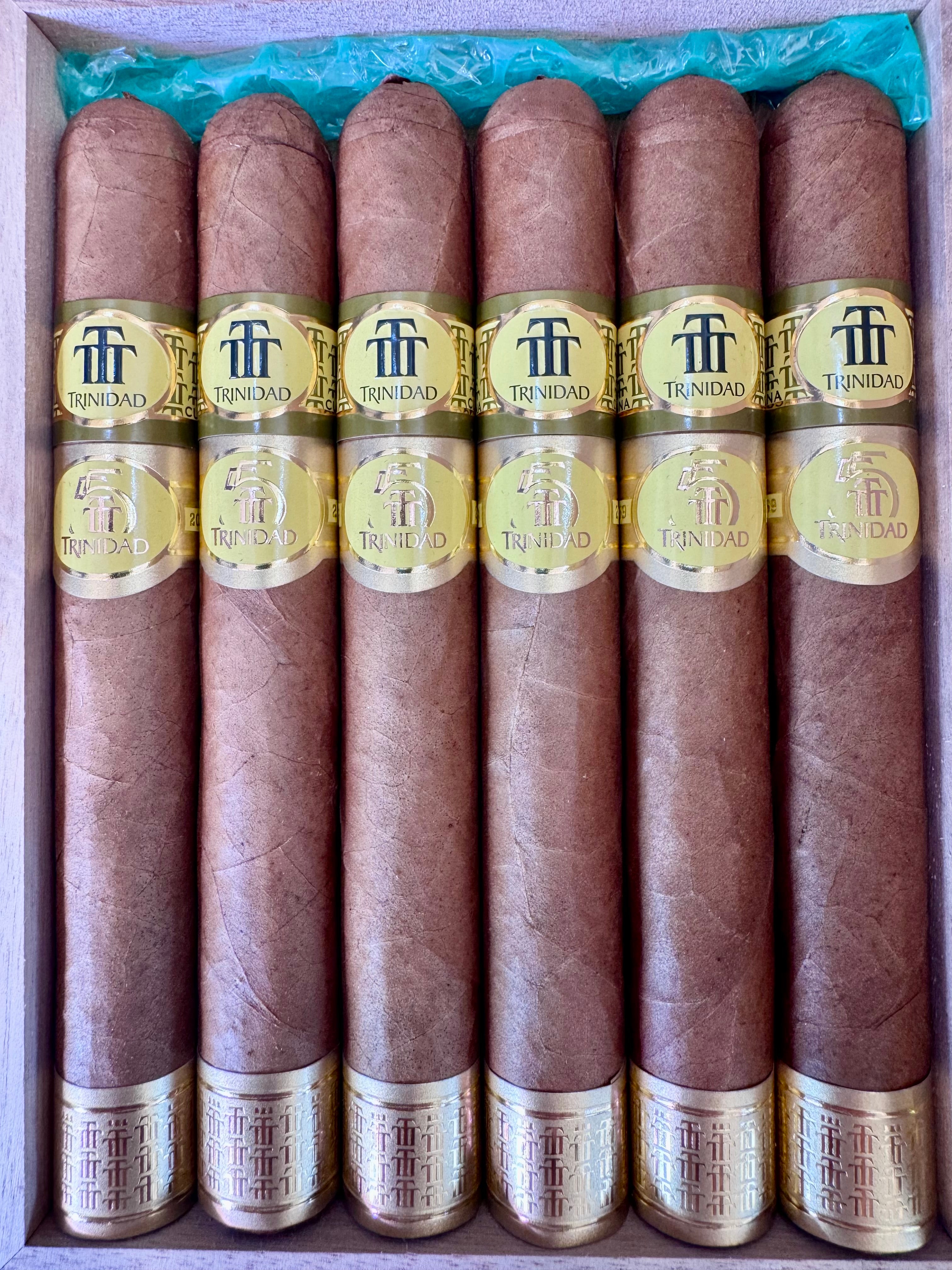 TRINIDAD ROBUSTO EXTRA Box of 12 Cigars  IN STOCK