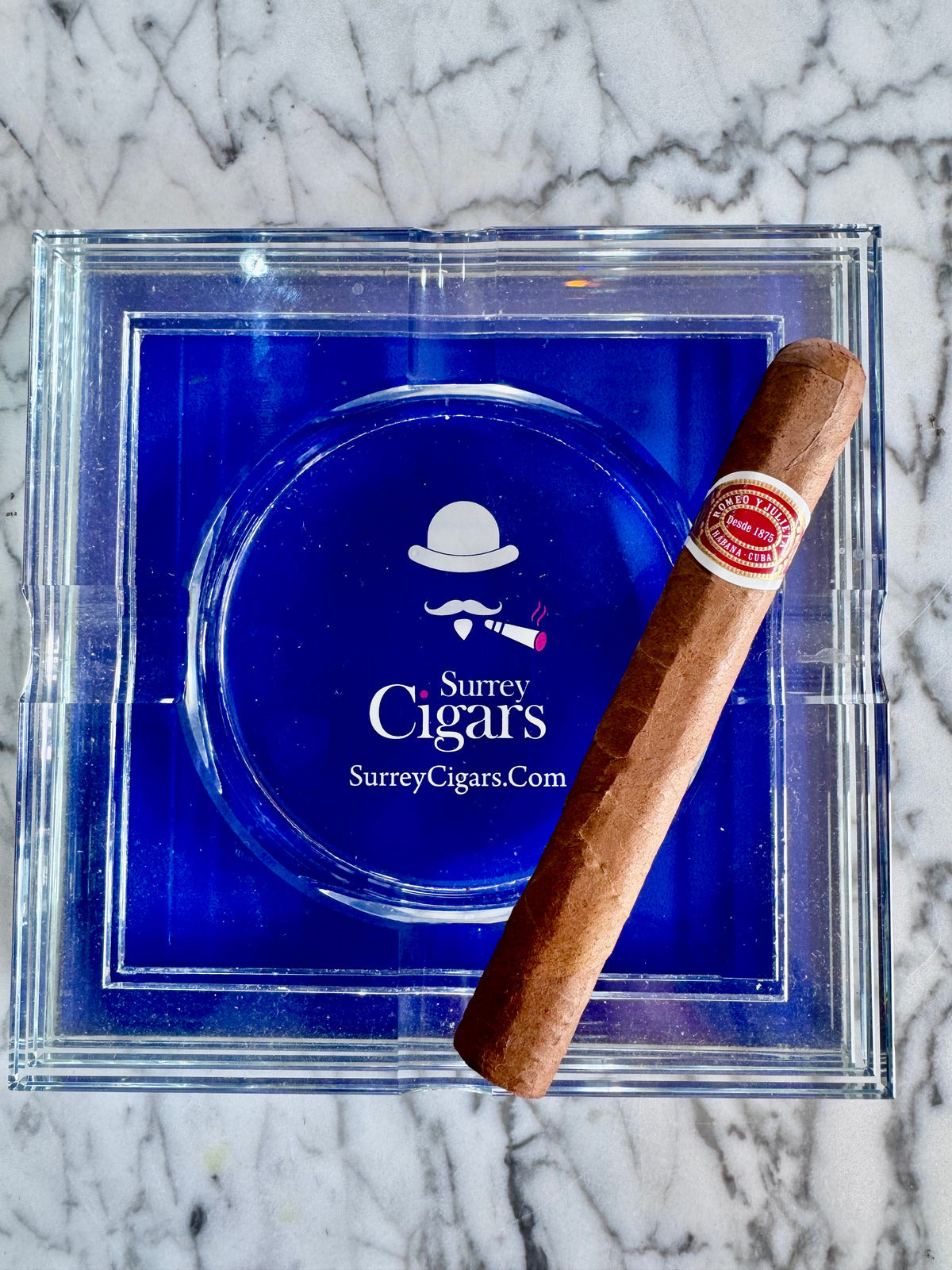 Romeo y Julieta Petit Coronas