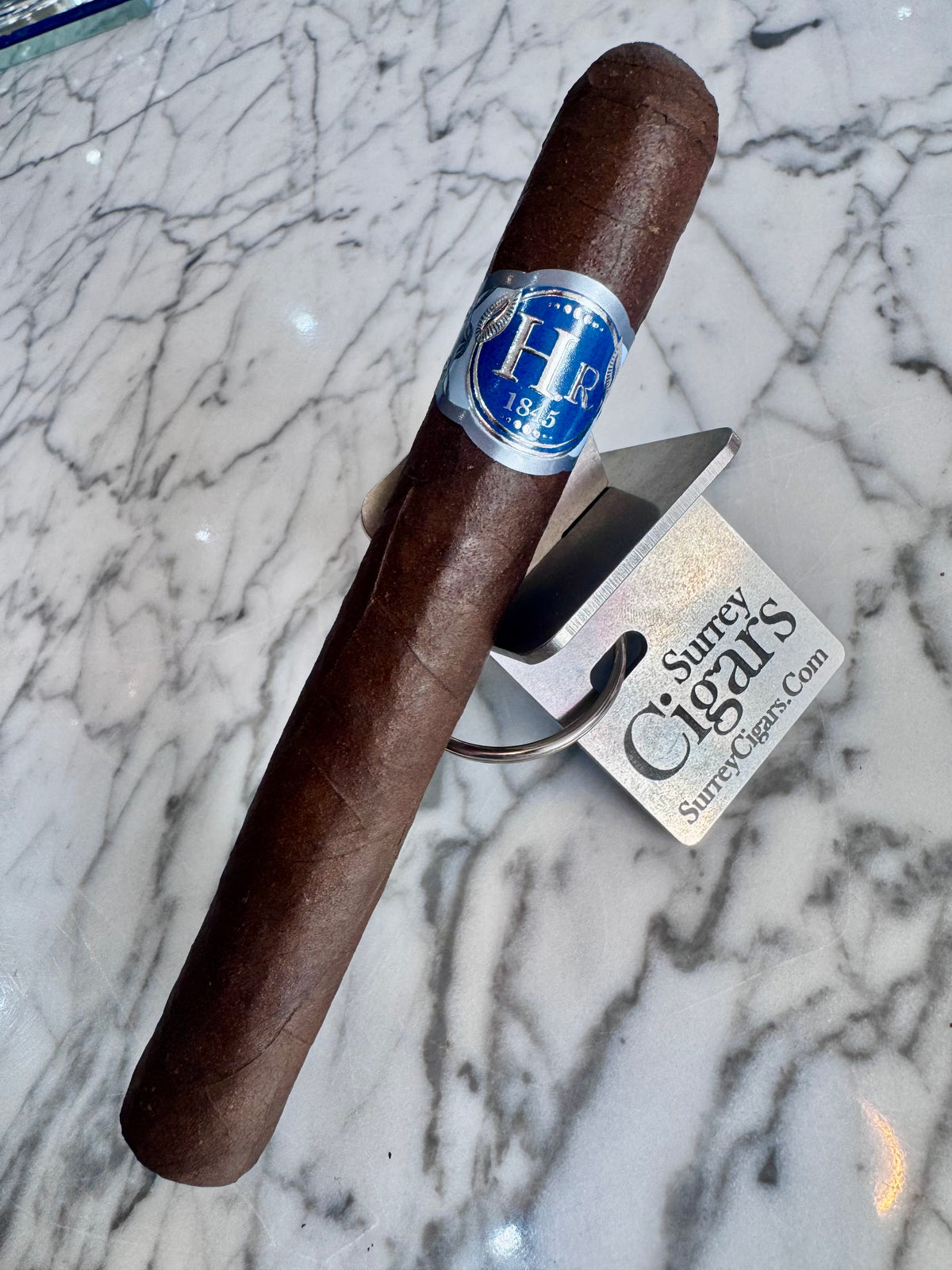 HR Blue Line Toro - by Hirochi Robaina  (NEW)