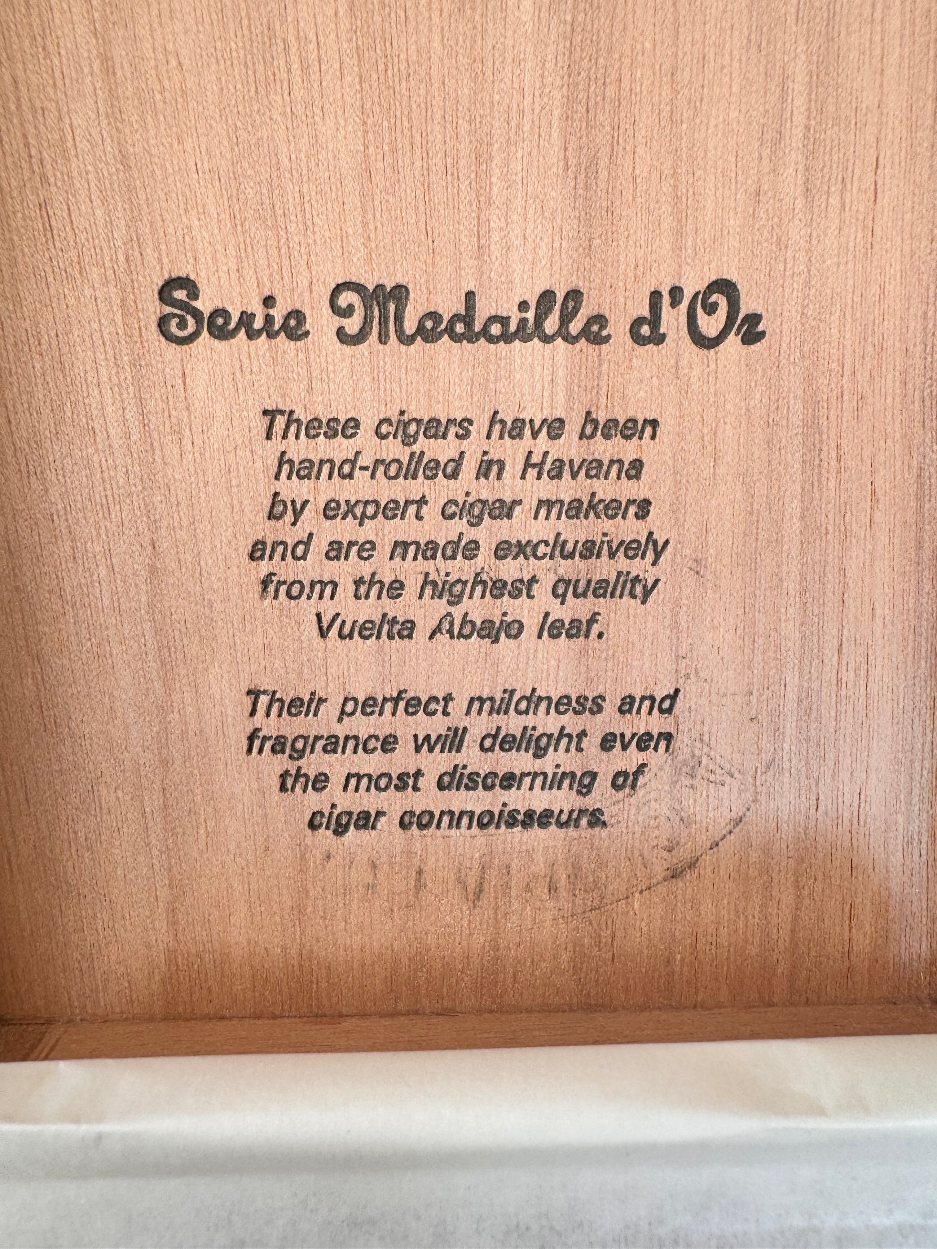 La Gloria Cubana Medaille D'Or No.4