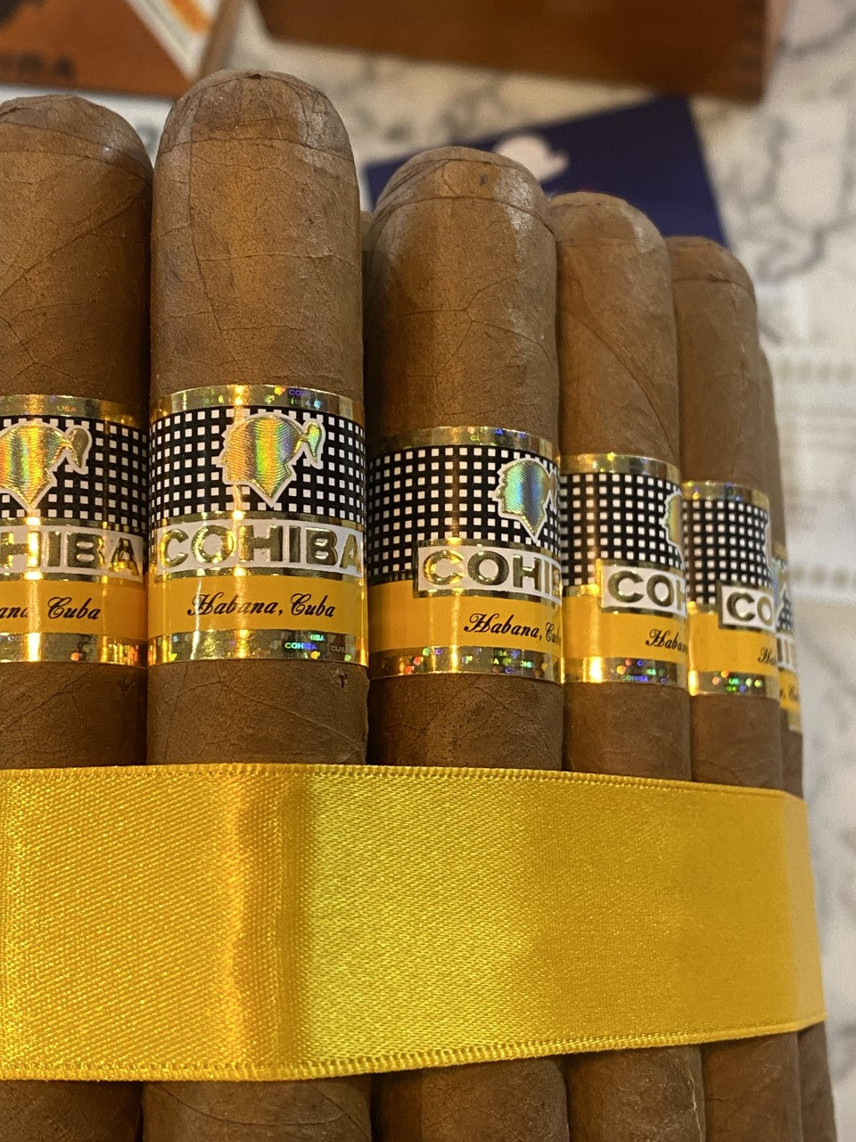 Cohiba Robustos (Pack of 3 Cigars)