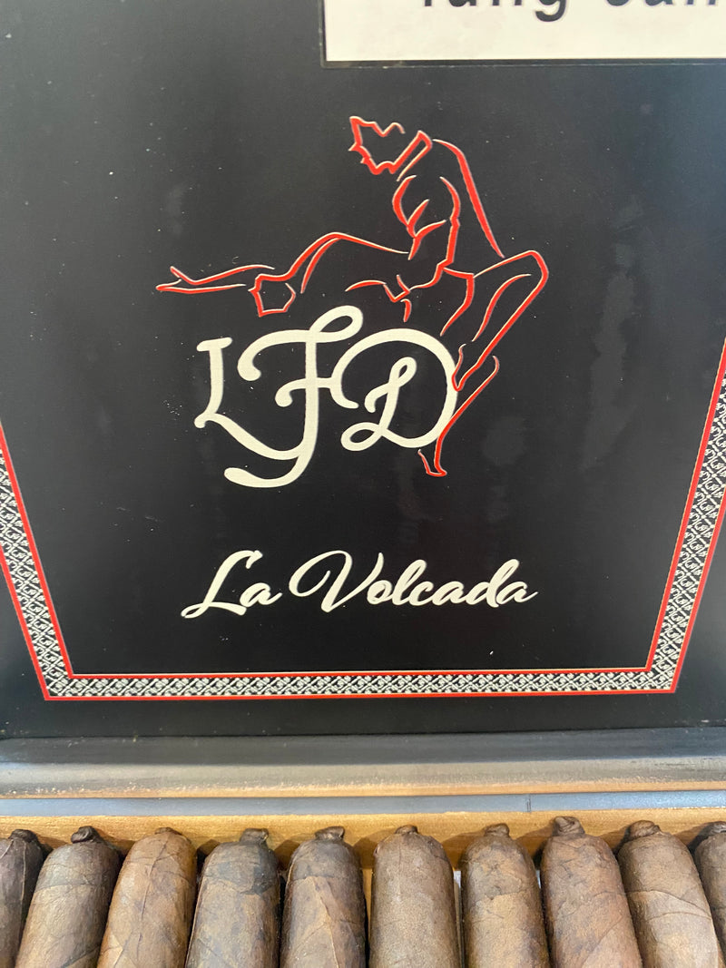 La Flor Dominicana La Volcada